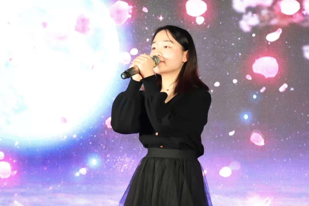 動(dòng)物小伙伴拍手祝賀動(dòng)圖